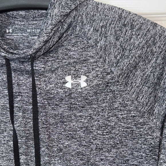 Under Armour Heat Gear Hoodie - Picture 6 of 9